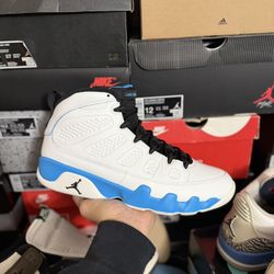 2024 Jordan Powder Blue 9s size 10.5 VNDS 