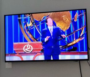 Samsung 43 inches smart led 4k tv