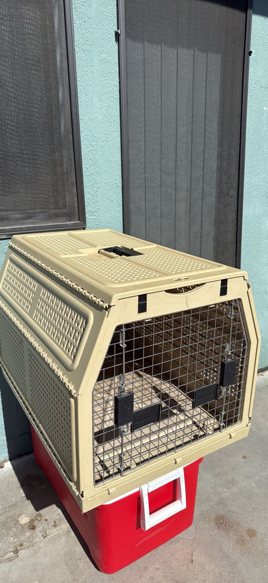 Nylabone Dog Crate
