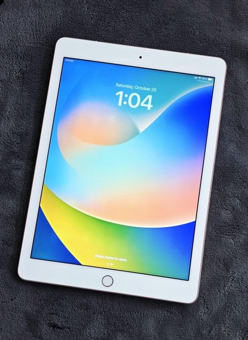 Apple iPad Pro 9.7-inch, 32GB Rose Gold, Wi-Fi + Cellaular, Perfect for Productivity!