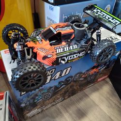 RC nitro  buggy 1/8 scale 4x4 with a powerful nitro engine. Kyosho inferno Neo 4.0
