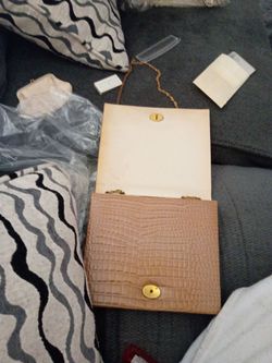 Susan vintage alligator print hand bag