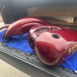 Harley Davidson, Dyna, White Glide Tin Set 