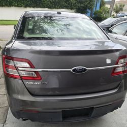 2014 Ford Taurus