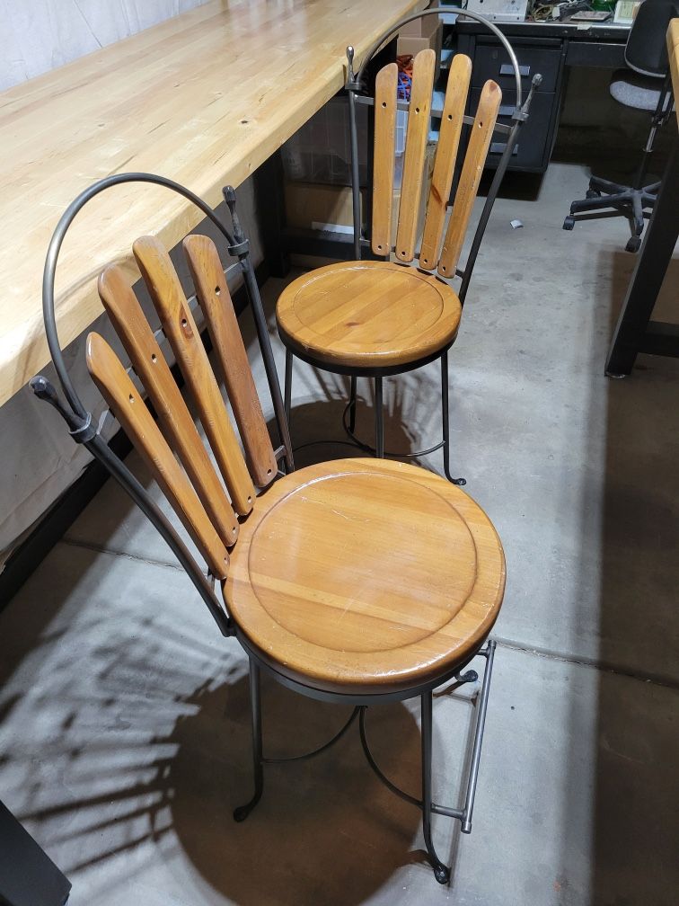 Charleston Forge Kitchen Barstools