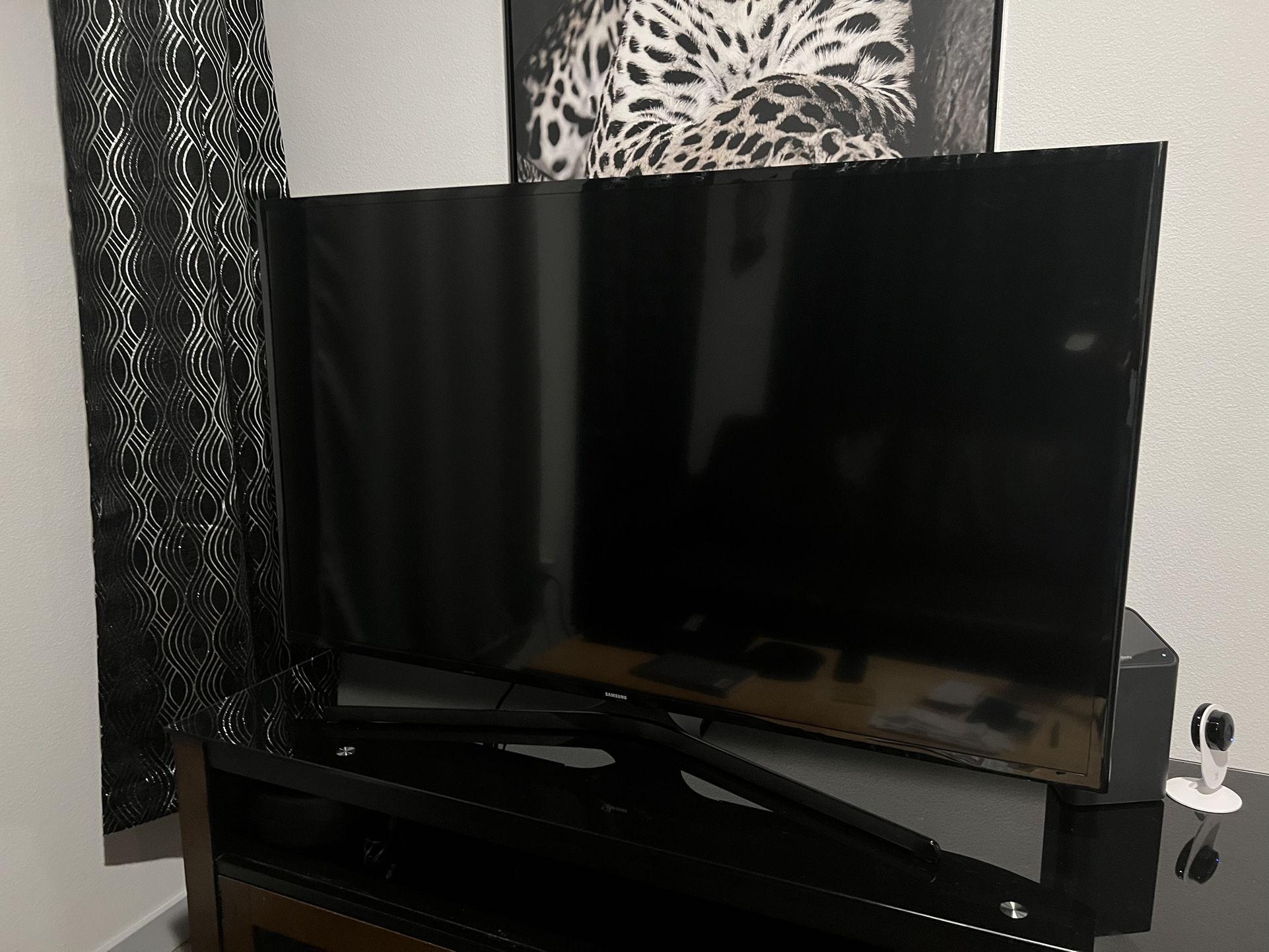 50” Smart Samsung TV 5 Series