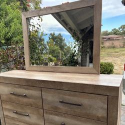 Dresser With mirror