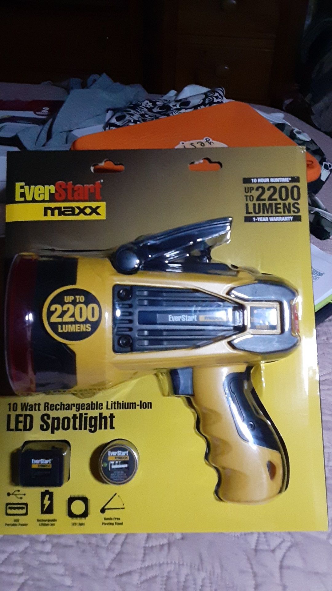 Ever start max rechargeable Led spotlight 2200 lumens