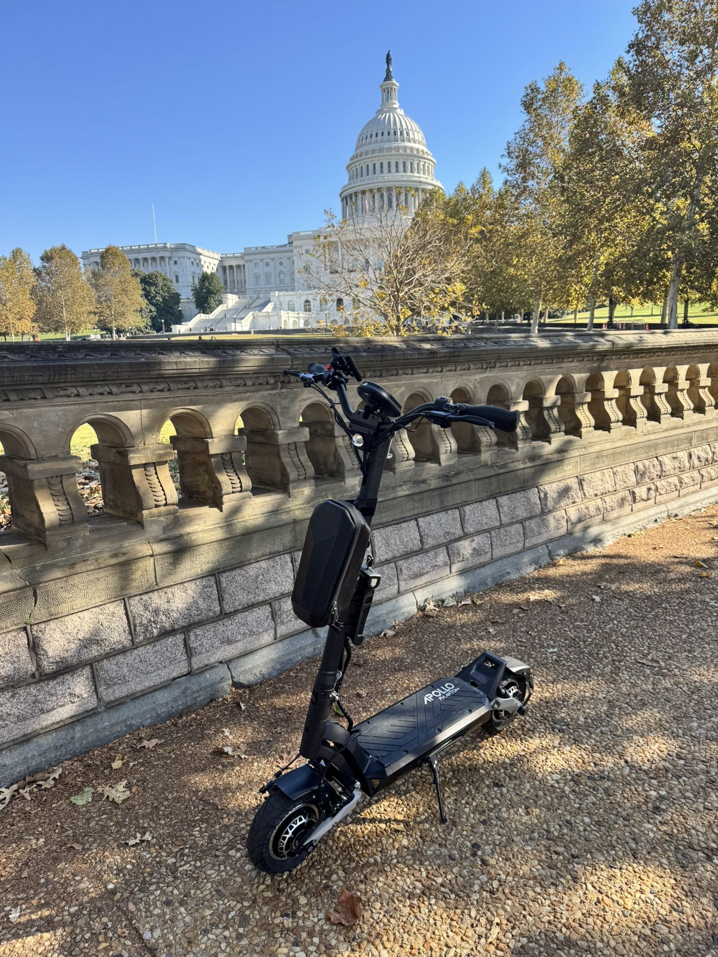 Apollo Phantom V4 (Dual-Motor) Electric Scooter – Excellent Condition