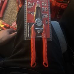 Milwaukee Pliers 