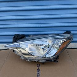 2016,2017,2018 Toyota Yaris/Scion iA Headlight/Foco Delantero Lh Driver Oem,Original (NEW) Ask