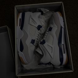 Jordan 4’s Sb Navys