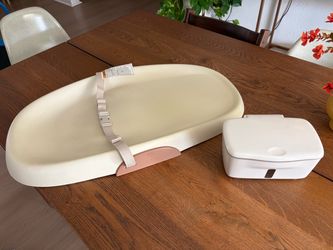 Skip Hop Changing Table (and bonus OXO Tot Wipe Dispenser)