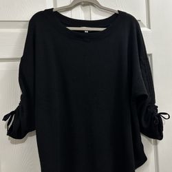 1XL Black Boat Neck Sweater