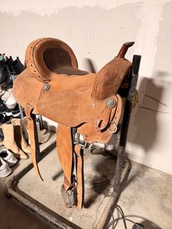 Royal king saddle