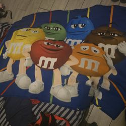 M& M blanket