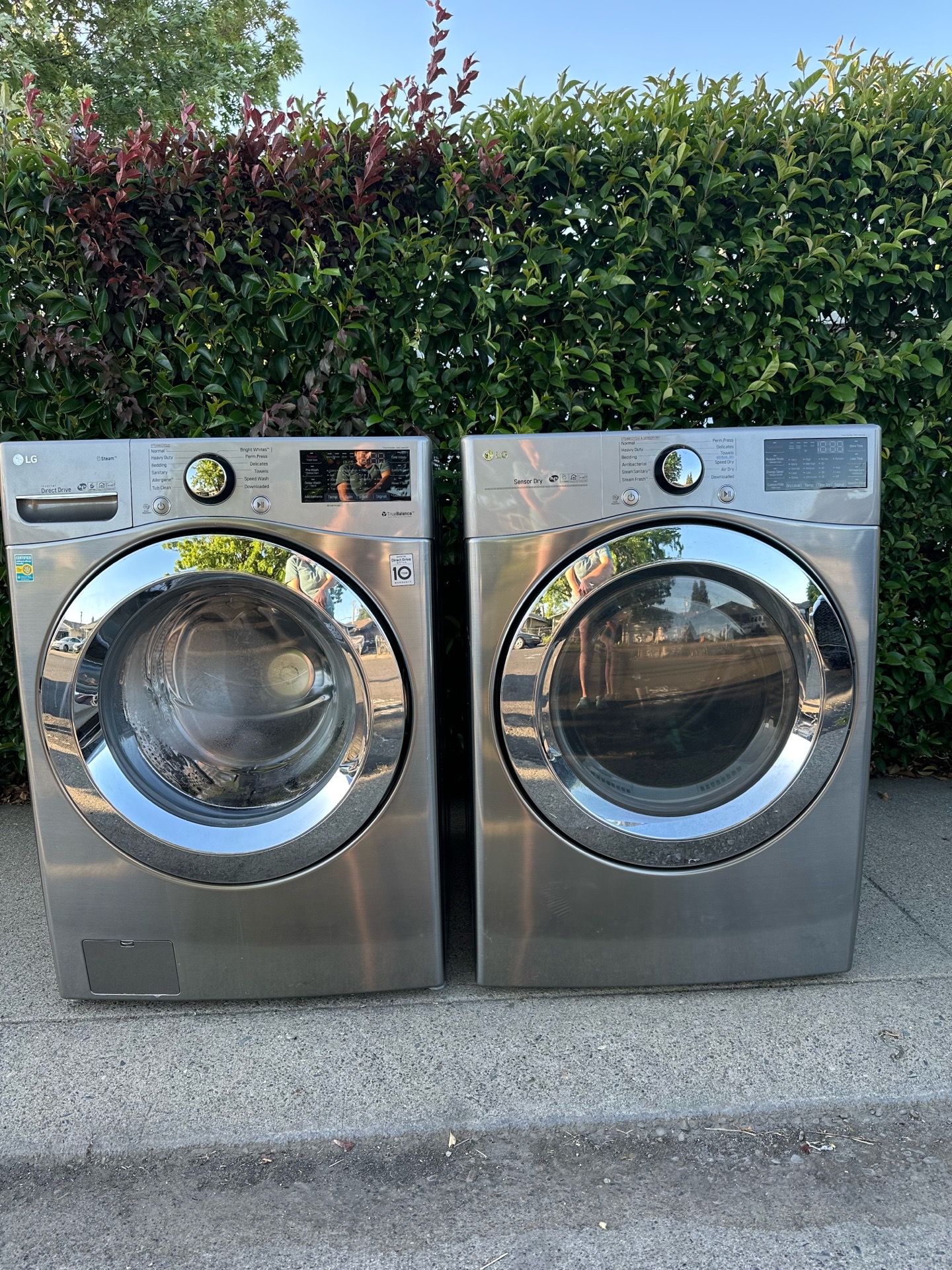 LG Washer and Dryer Electric Set