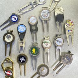 Golf “Sports/Courses” Divot Tools & Ball Markers