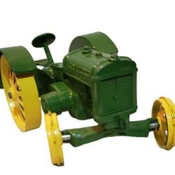 ERTL 1970s JOHN DEERE Toy Die Cast Metal Tractor 1923  1/16 Scale