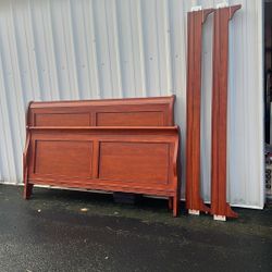 Tradewins Oak  King Size Bed Frame  And Dresser With Mirror 