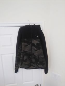 Hollister camo fleece size medium
