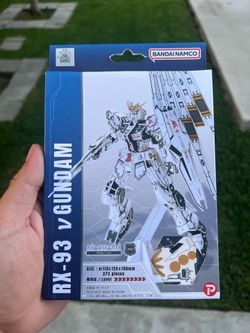 PRO RX-93 ν Gundam Paper Art Model Kit