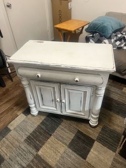 White Distressed Wood Cabinet with Drawer