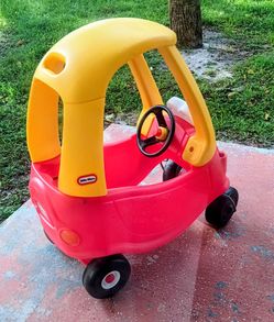 Little Tykes Coupe