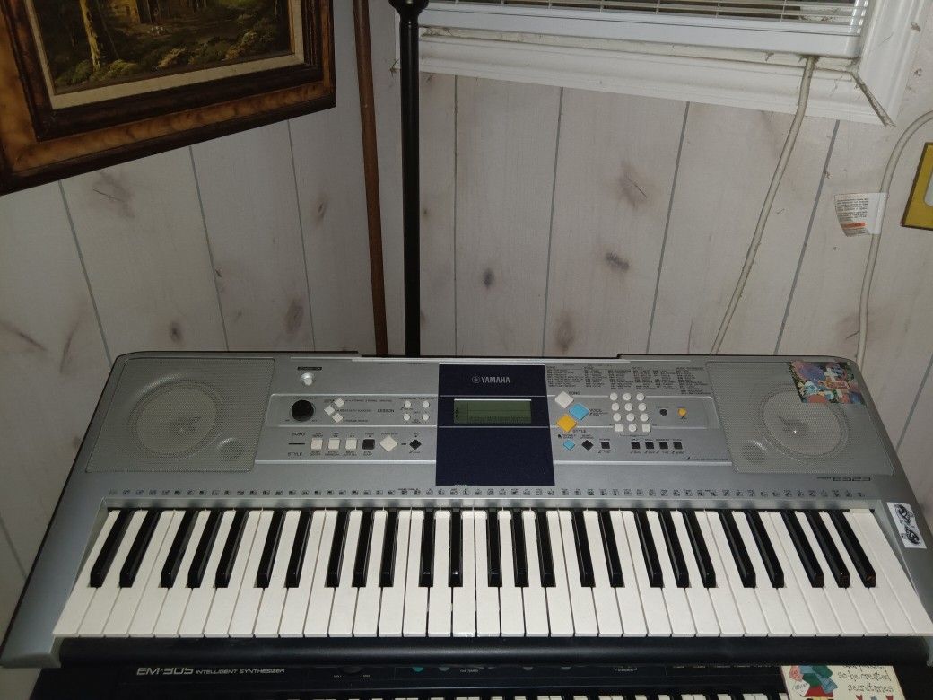 Yamaha Keyboard