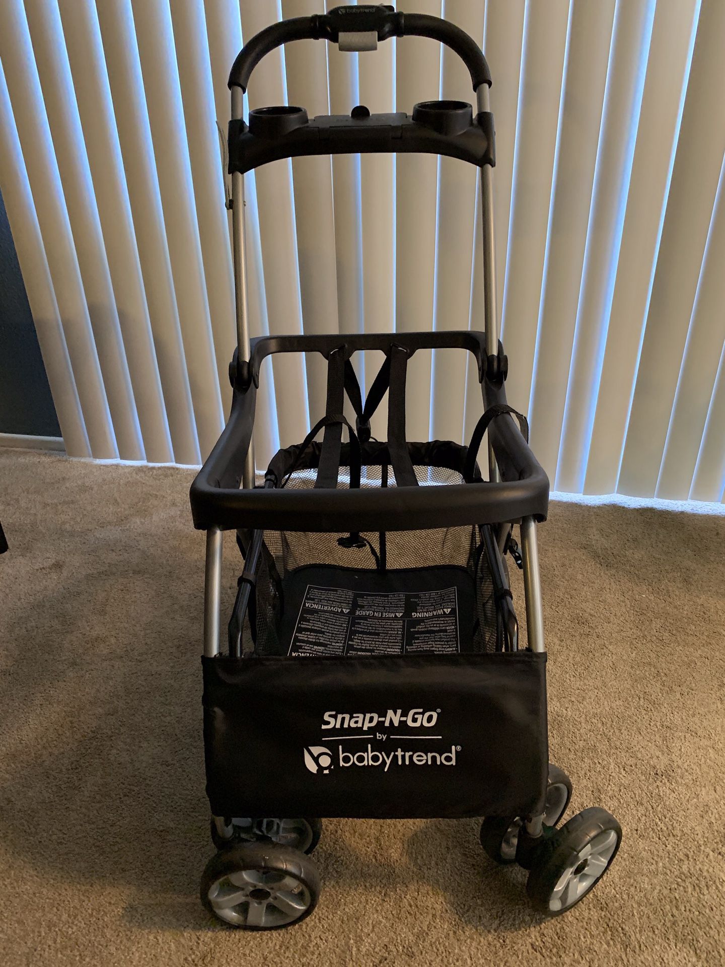 Baby Trend Snap n go infant car seat holder