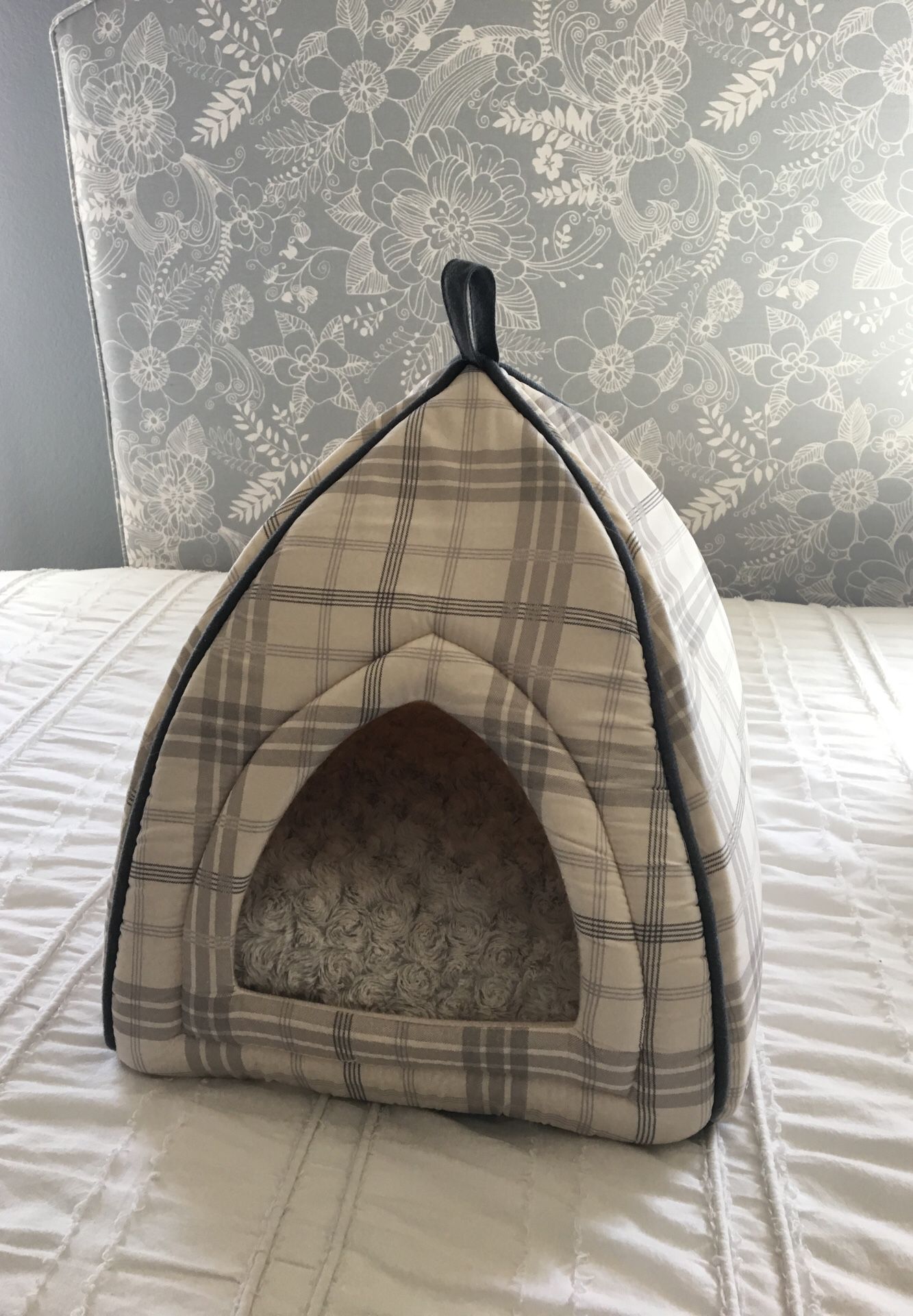 Cat/Dog house for sale!!!