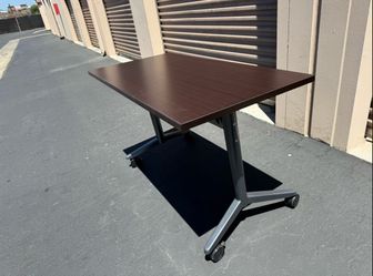 Training table/ conference table/ mobile table
