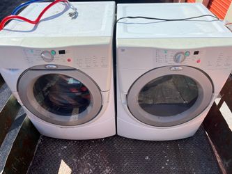 Whirlpool washer and dryer set front load