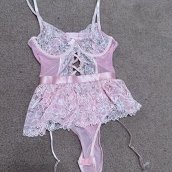 New small pink heart lace bodysuit lingerie outfit skirt ruffle