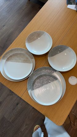 Ceramic Dinner Plates Set – White & Speckled