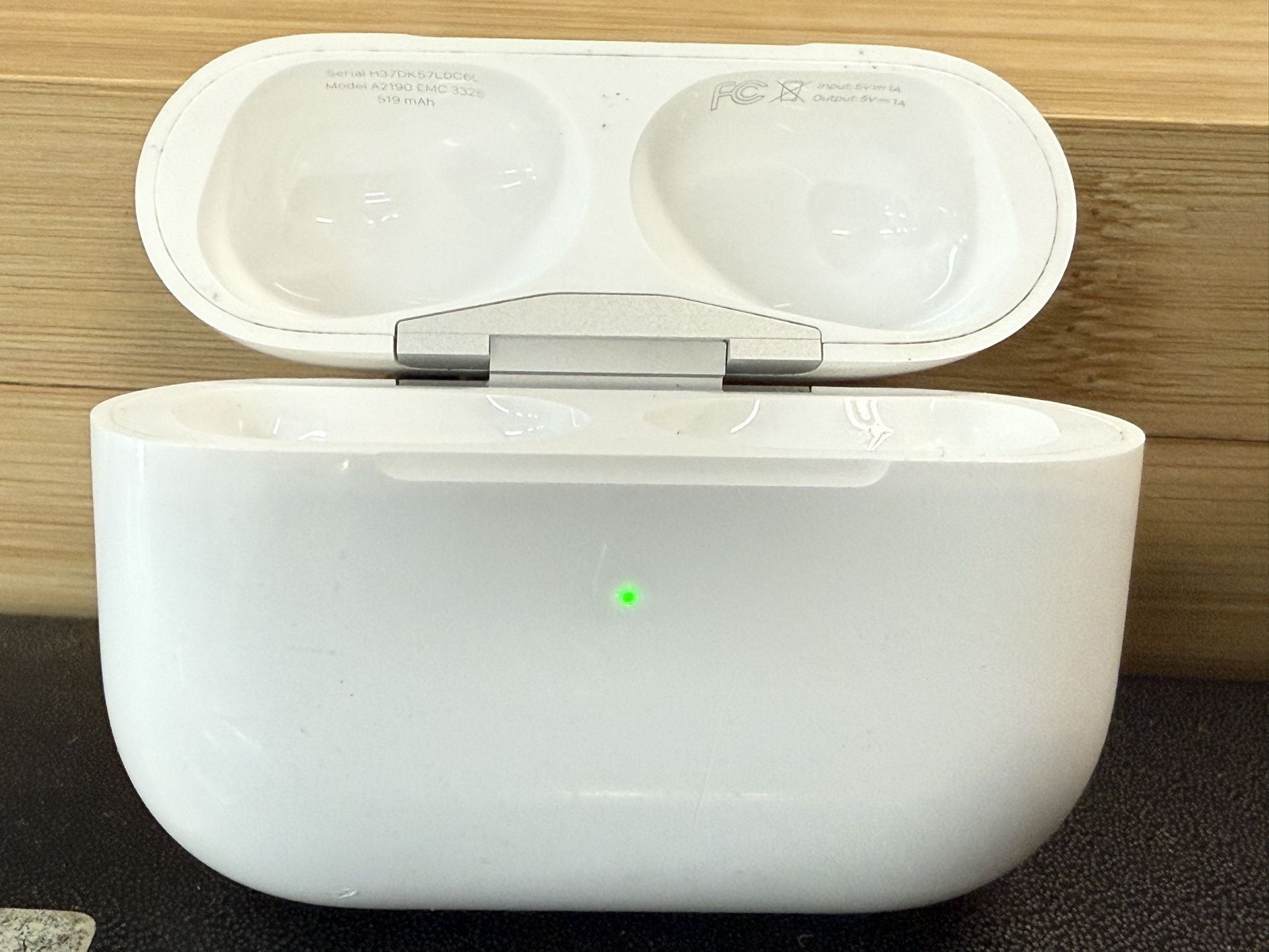 Apple AirPods Pro Charging Case Replacement