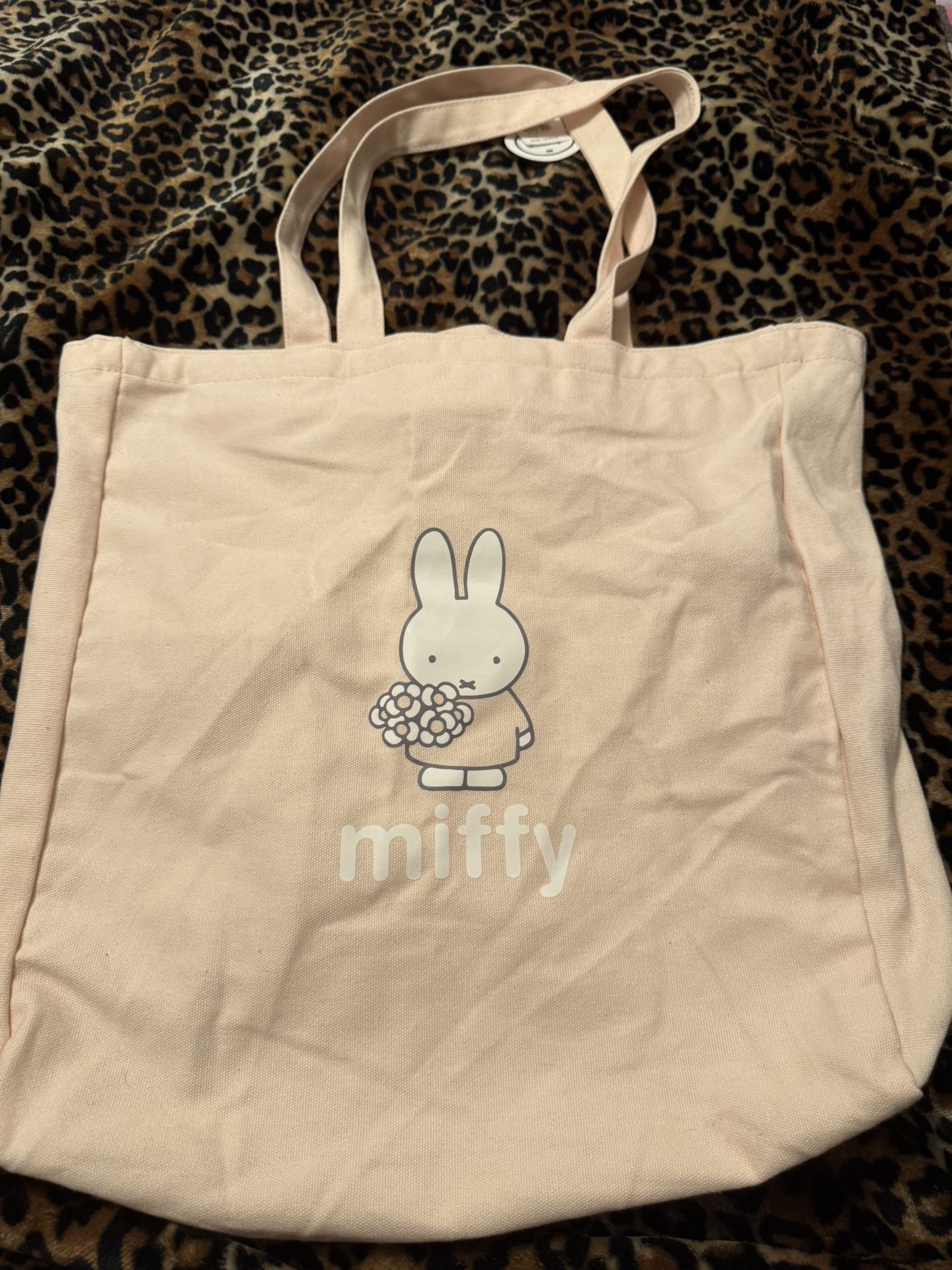 tilly’s tote bag