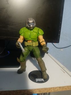 McFarlane DOOM classic marine figure