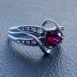 Ruby And Diamond Ring 
