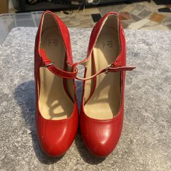 Women's size 5, Ankle Strap  High Heels Shoes , round Toe Sexy Pumps, New !