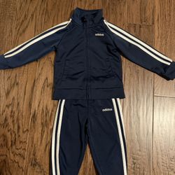 Kid adidas set Size 2T
