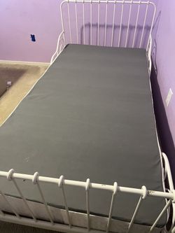 White Metal With Box Spring 