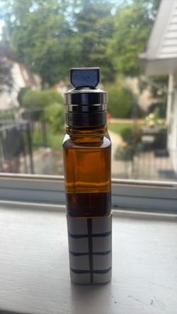 Perfume dries van noten