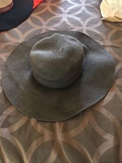 Womenās hat