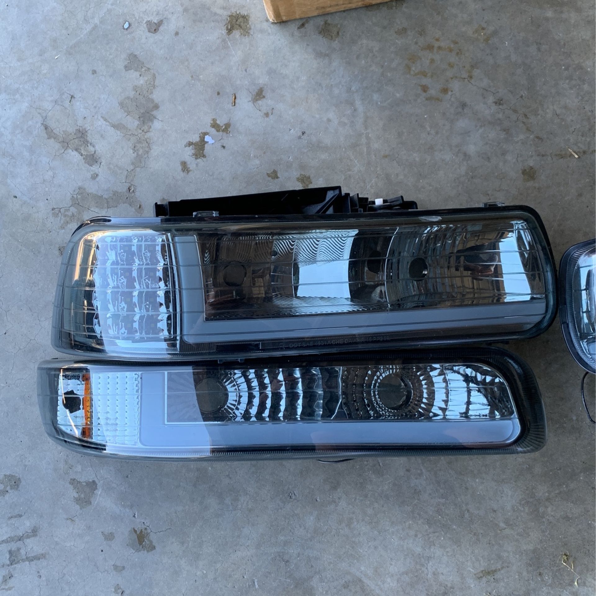 99-02 Chevy Silverado Bubble Eye Headlights