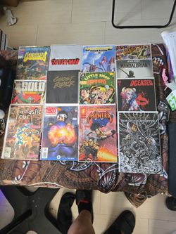Mixed Comic Book Lot – 12 Issues