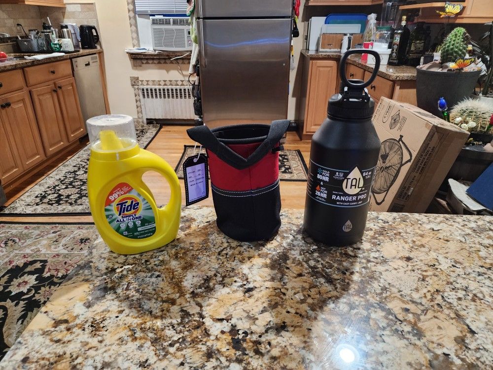 To Go Thermos With Caring Bag & Detergenr. Both Brand New...both For Only $5