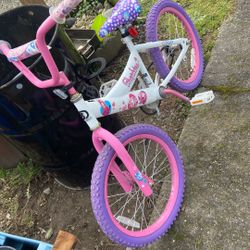 Kids Bicycle Size Price 12$. Pick Up.  E.  72. and Grand View. E.  Tacoma 
