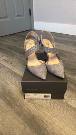 Vince Comuto Grey