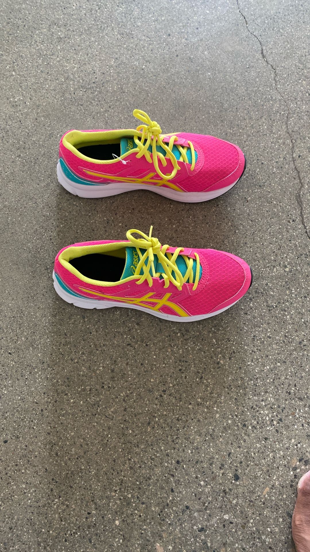 ASICS Jolt 3 Running Shoes Size 6.5 (men) 8 (women)